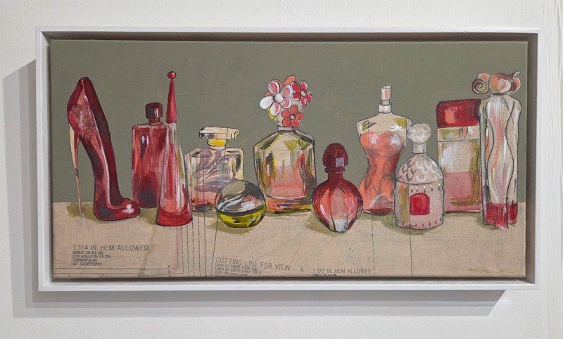 Perfumes in crimson & treron green - Click here to view and order this product